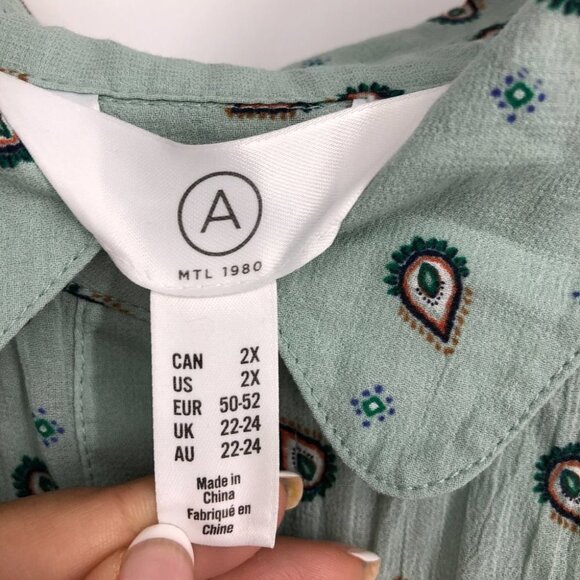 Reitmans Light Sage Green Small Paisley Patterned Button Up Long Sleeve Shirt 2X - Picture 5 of 16